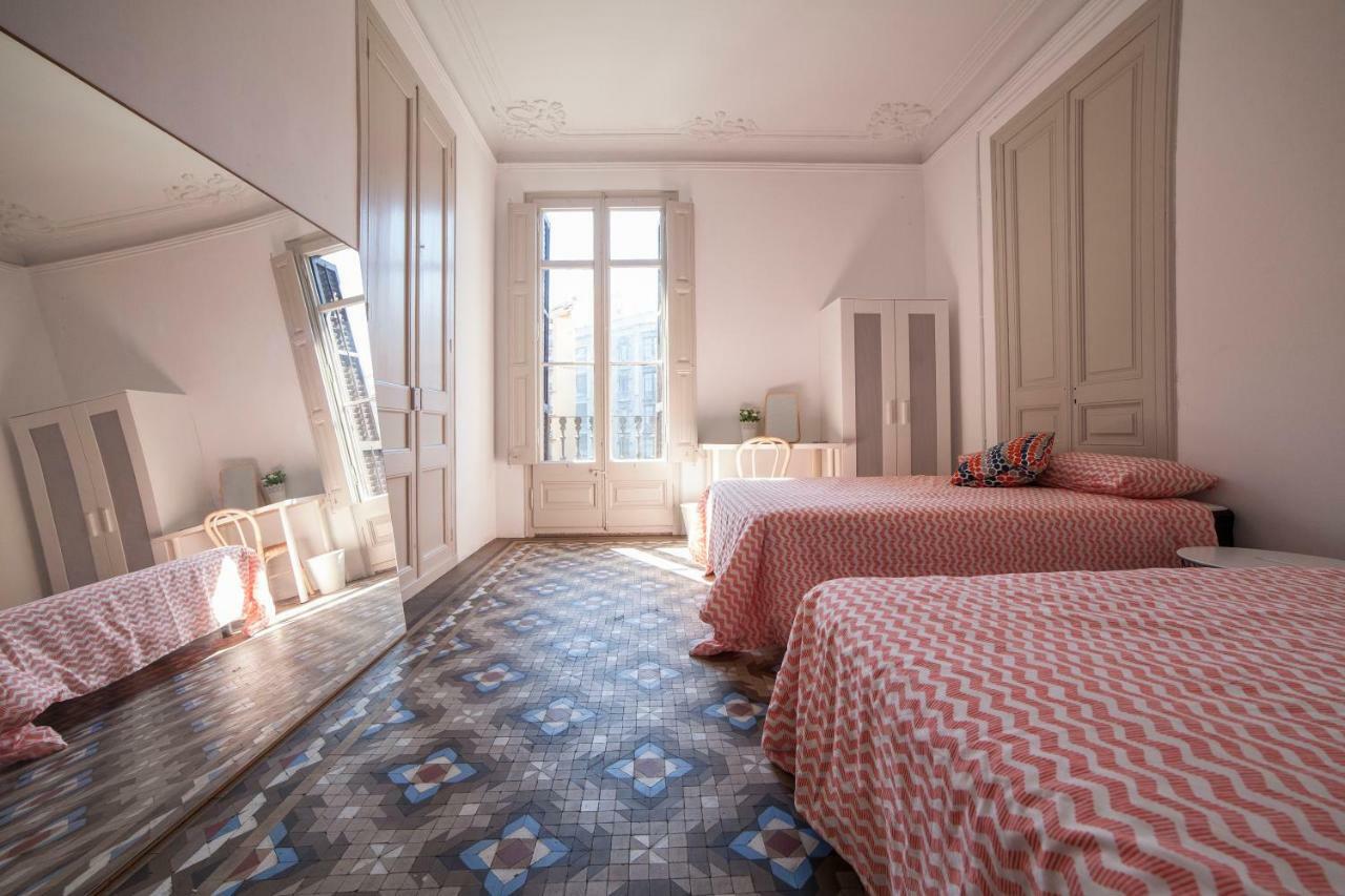 B21-Apartamento Modernista Para Grupos Barcelona Eksteriør bilde